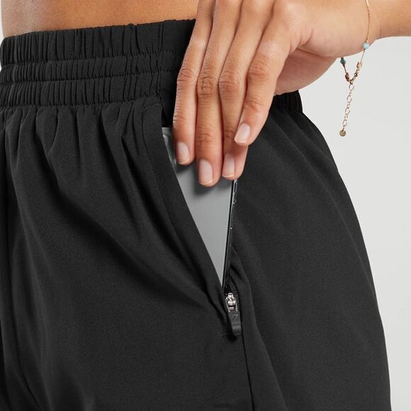 Gymshark‎ WOVEN POCKET SHORTS in Black NWT in packaging - Picture 4 of 7
